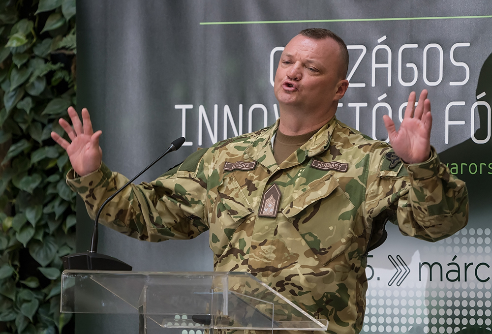Szarka Csaba ezredes, osztályvezető, Magyar Honvédség Modernizációs Intézet, Innovációs Igazgatóság, Innovációs Stratégiai Osztály