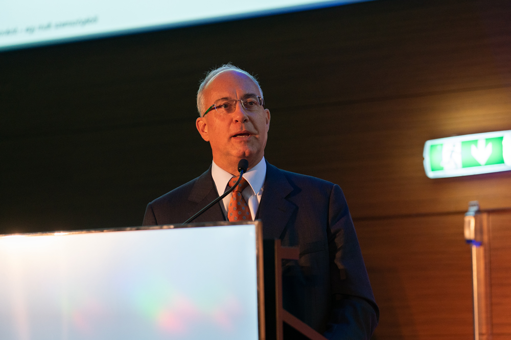 Dale A. Martin, President-CEO, Siemens Zrt.