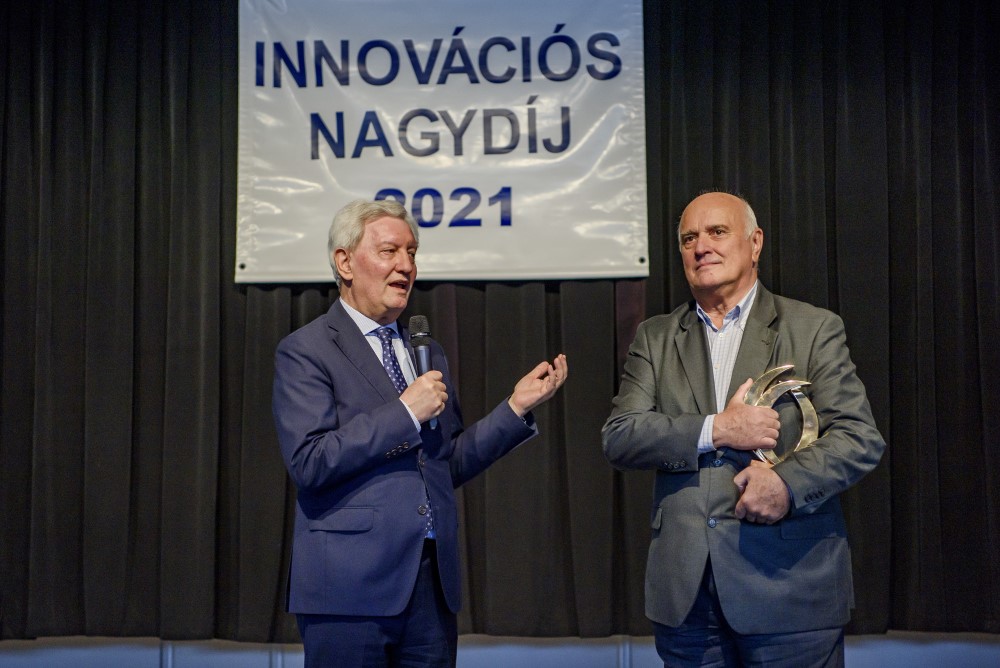 The 2021 Hungarian Innovation Grand Prix was awarded to CycloLab Ltd. for its SARS-CoV-2 antiviral drug excipient.